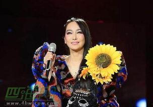 谭晶揭面视频,揭开神秘面纱，探寻音乐女神的非凡魅力