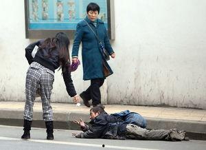 行乞视频,揭开生活不易的真相